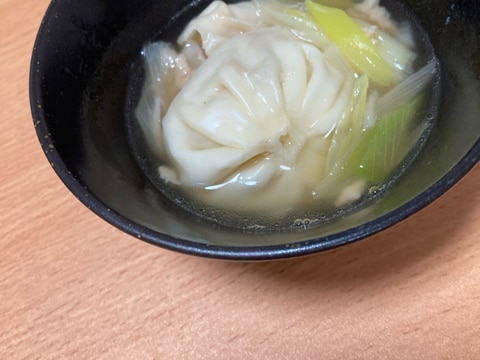 小籠包のスープ